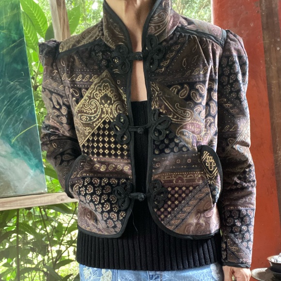 Frances Henaghan paisley brown with gold accents Victorian style velour jacket. - Picture 11 of 16